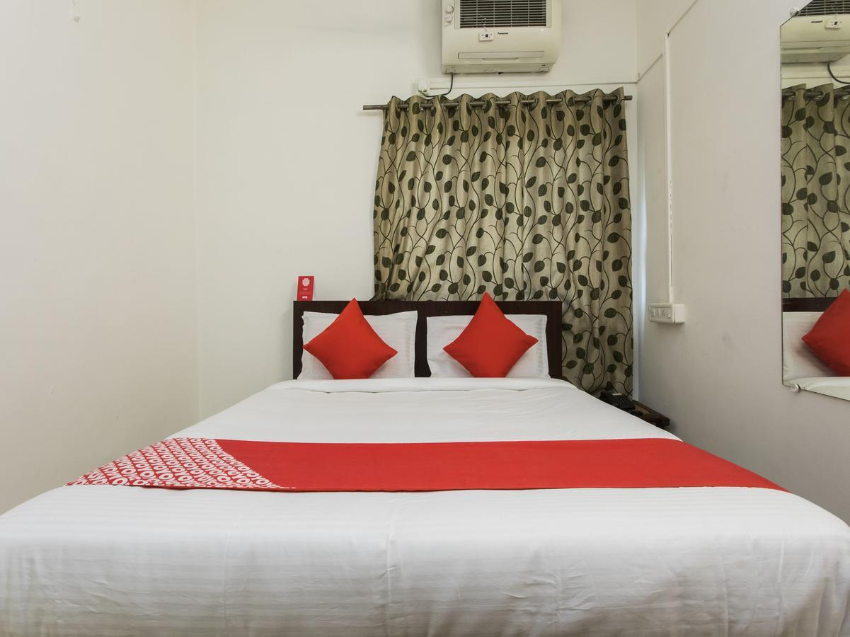 Oyo 14856 Resort Raghav Palace Indore Buitenkant foto