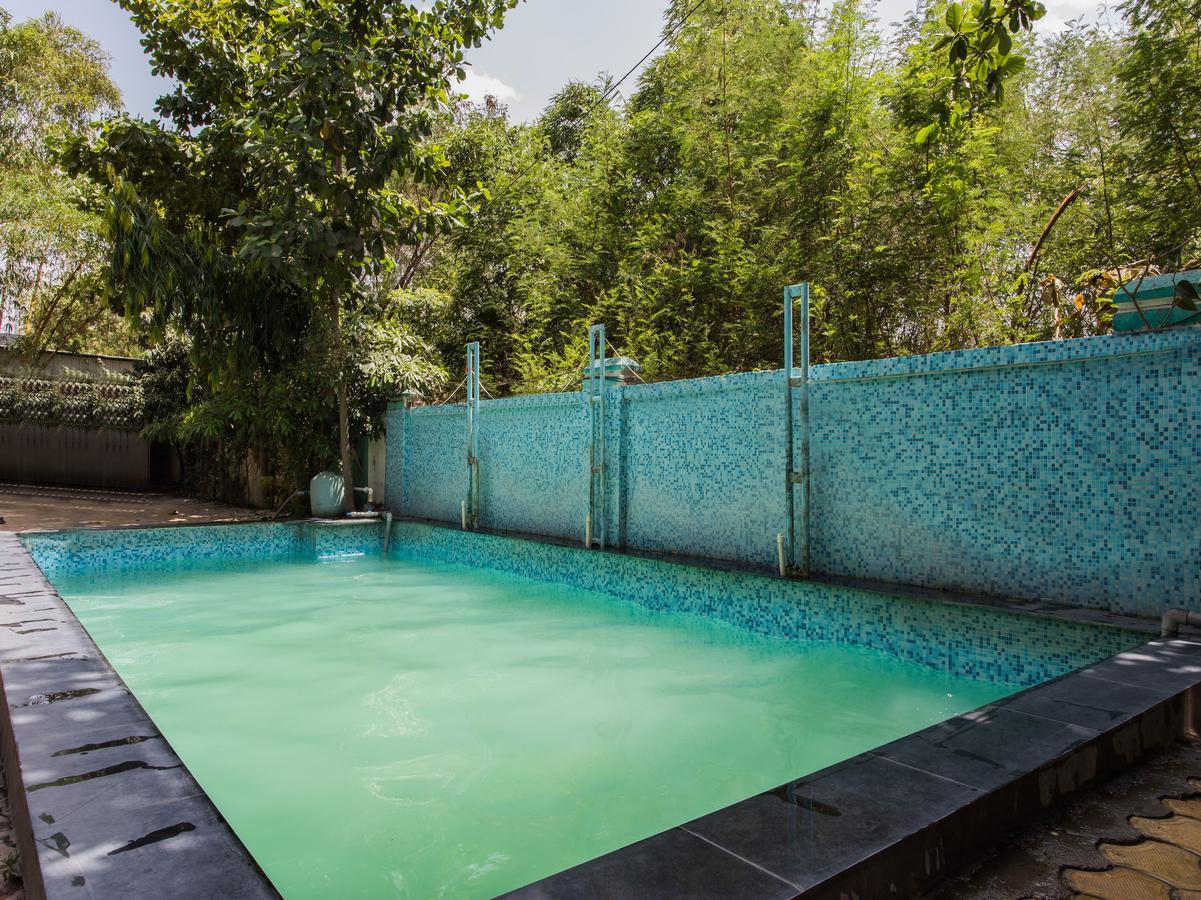 Oyo 14856 Resort Raghav Palace Indore Buitenkant foto